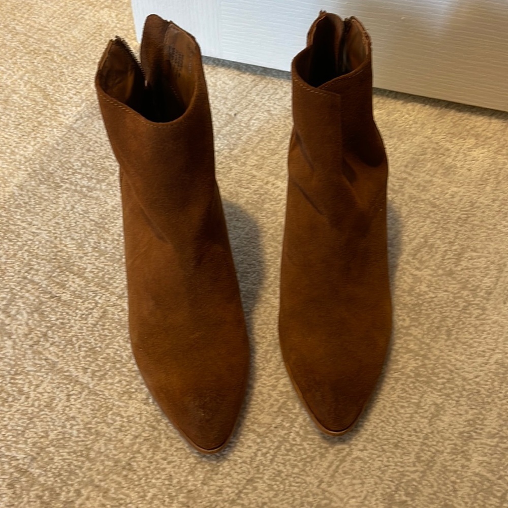 Brown suede boots from Aqua